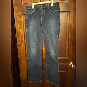 Levi's Jeans Women's 12/32 Blue Dark Wash Demi Curve Classic Straight Leg Jeans